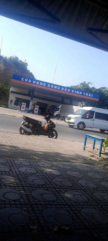 NHÀ VƯỜN KIÊM BÃI GỬI XE