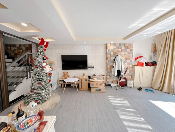 NHĨNH 6TỶ NHÀ HẺM XE HƠI (4 CHỖ )