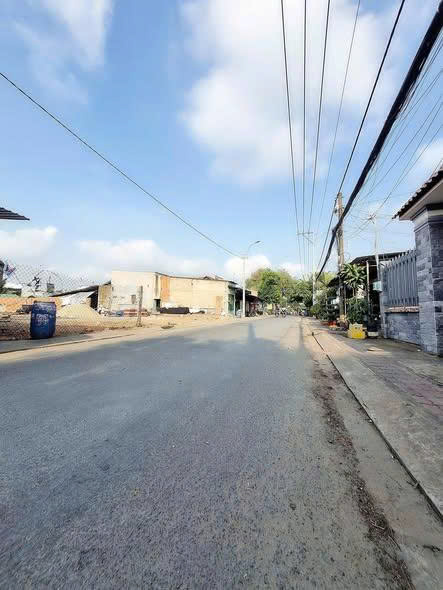 Bán đất mặt tiền đường 5x36m giá 5,15 tỷ Đường Đông Thạnh 7