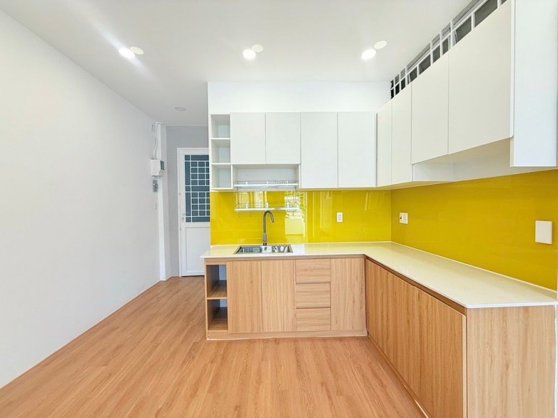 Bán Căn Hộ Q11 ,Giá Tốt 2.85 Tỷ, 2PN, Sát Trung Tâm, Sổ Hồng Lâu Dài