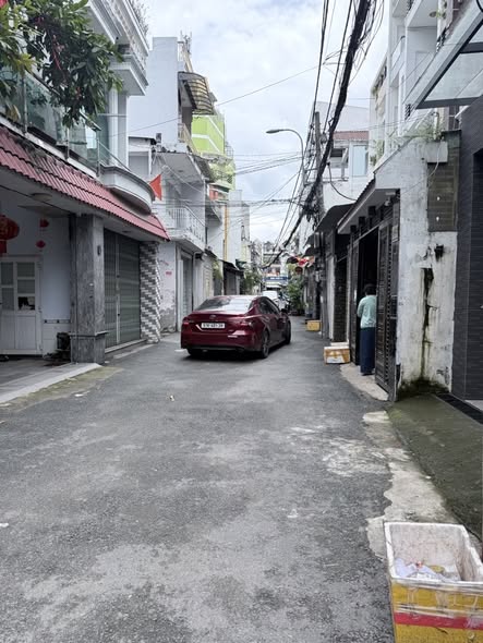 Chủ Gấp Bán Đi Định Cư - Hẻm 6m Một Trục kinh Doanh - Dòng Tiền ~30Tr/Tháng.