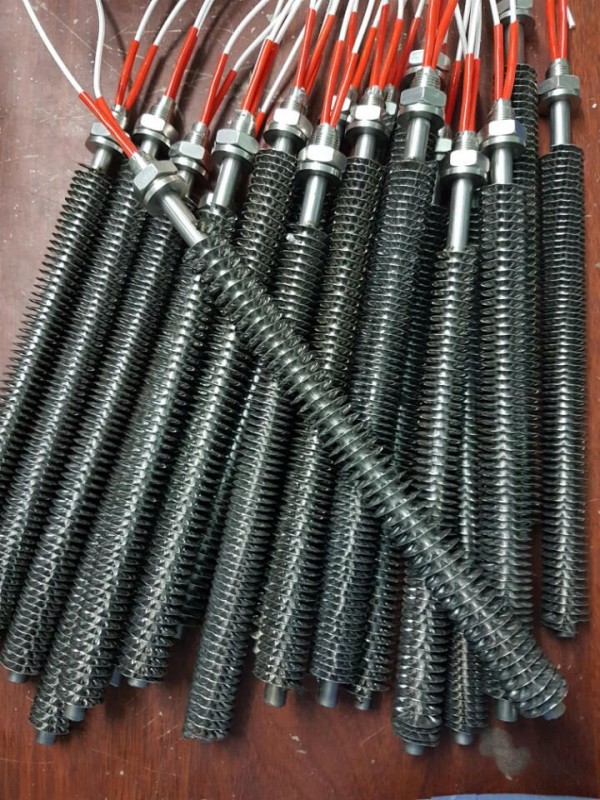 Thanh gia nhiệt SiC, MoSi2 “Bền bỉ với nhiệt, an toàn với sản xuất.”