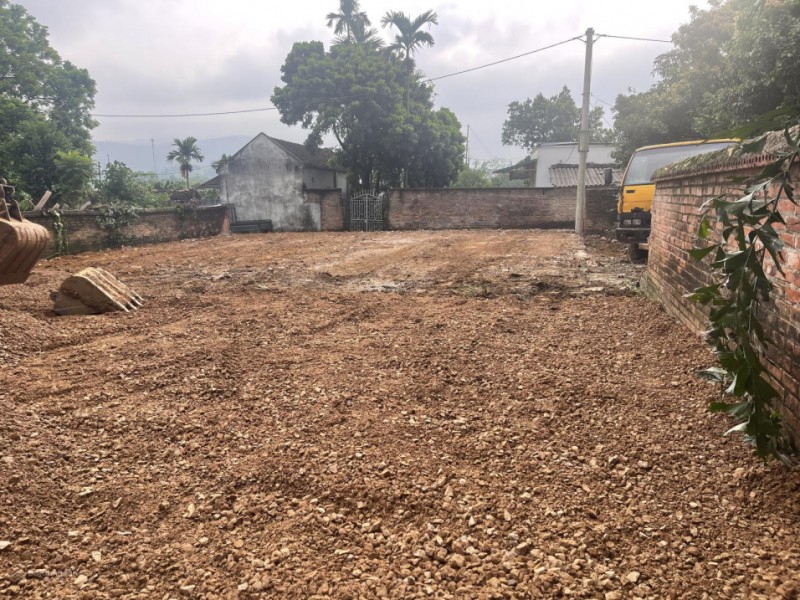 Chính chủ gửi blô ,238m 2 mặt tiền: 10m trung tâm xã Phú cát( hoà thạch cũ), hà nội.