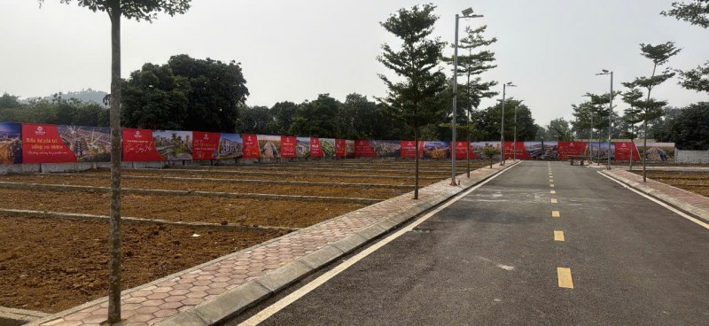 DUY NHẤT ĐẤT NỀN 2 MẶT ĐƯỜNG KINH DOANH CỔ ĐÔNG- HÒA LẠC-  RỘNG 5.2M X DÀI 19.5M GIÁ HƠN 3 TỶ. DIỆN