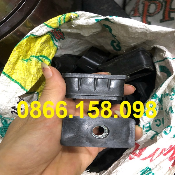 Nút nhựa bịt chân bàn ghế 25x50mm – Nhỏ mà tiện