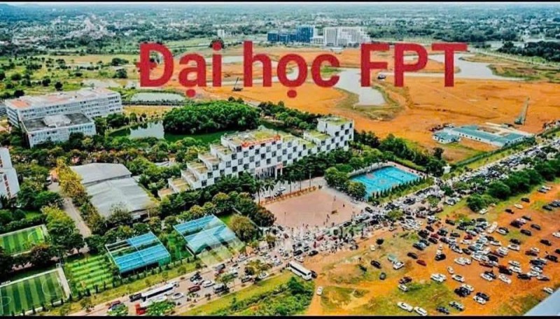 Cách đại học quốc gia 600 m giá hơn 50 tr/m2