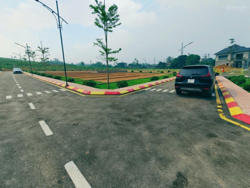 Lô góc 2 mặt tiền rẻ hơn thị trường 200tr. Sát QL21, Metro 5. Tiện kinh doanh hoặc đầu tư