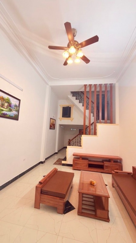 CHỦ NHÀ ĐAU ĐẦU-CƠ HỘI ĐẦU TƯ HIẾM TẠI PHÚC LỢI – NHÀ 5 TẦNG MỚI, VỊ TRÍ ĐẸP.