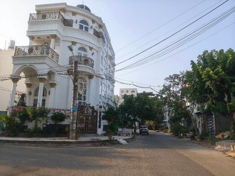 Bán nhà mặt tiền đối diện bến xe Quận 8, gần công viên 7x20, 4 tầng 0931172218