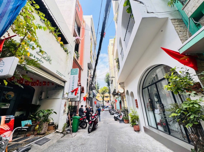 BÁN NHÀ 4 TẦNG MẶT TIỀN HXH 8M Đ.PHẠM NGỌC THẠCH, QUẬN 3- DT 4M*16M SH VUÔNG ĐẸP- HDT ĐỀU 50TR/TH-