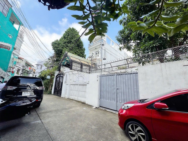 HIẾM - BÁN BIỆT THỰ 2 TẦNG CỔ XƯA Đ.VÕ THỊ SÁU, QUẬN 1 - NGANG ĐẸP 7,9M*26M - KHU VIP KHÔNG CÓ NHÀ