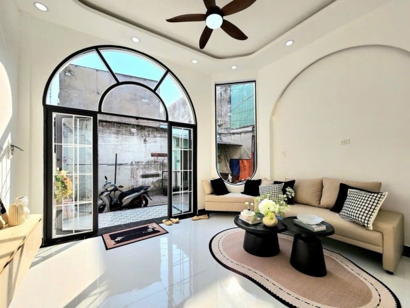 Hẻm 1/ - 5 Tỉi Nhỉnh - Bình Tân - Căn Góc - Nhà Mới - Full Nội Thất - Giáp Tên Lửa - 50M2 - 3 TẦNG