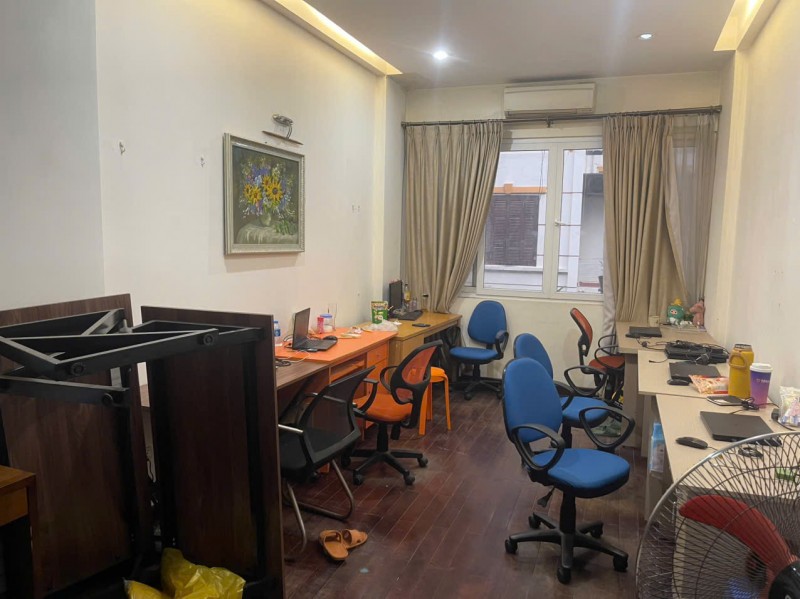 CHO THUÊ NHÀ NGUYÊN CĂN 5 TẦNG TẠI NGÕ 180 HOÀNG QUỐC VIỆT , P NGHĨA TÂN, QUẬN CẦU GIẤY, HÀ NỘI