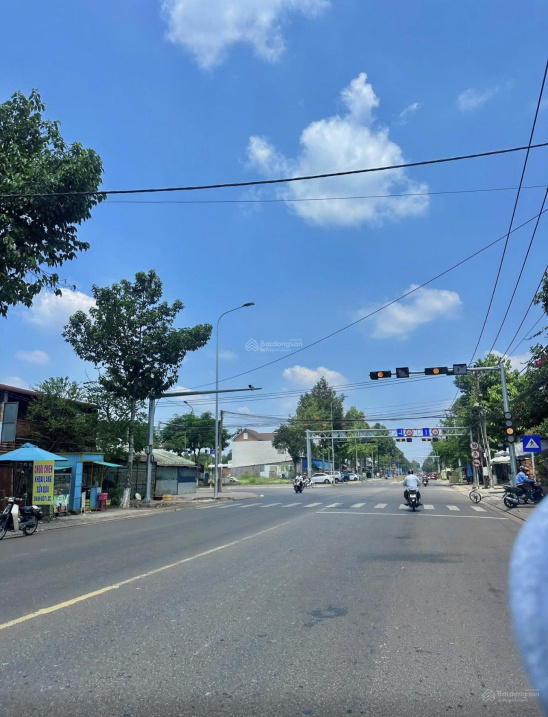 Thanh lí lô Hoà Lạc 136m2, MT 6m, gần ĐH Quốc Gia, QL 21, khu CNC, ĐH FPT, trục chính 420 chỉ 3,5tỷ