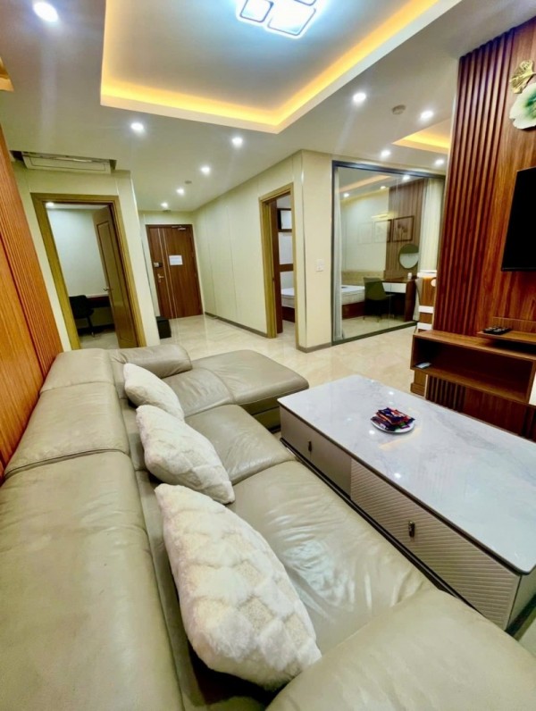 Bán căn hộ Mường Thanh Mỹ Khê, 82m2, 3PN, sát biển, giá 5.5 tỷ