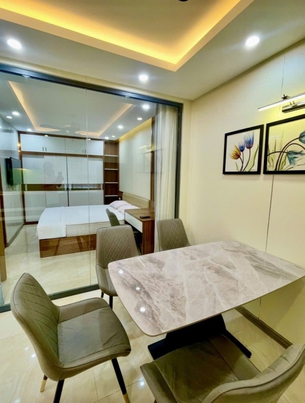 Bán căn hộ Mường Thanh Mỹ Khê, 82m2, 3PN, sát biển, giá 5.5 tỷ