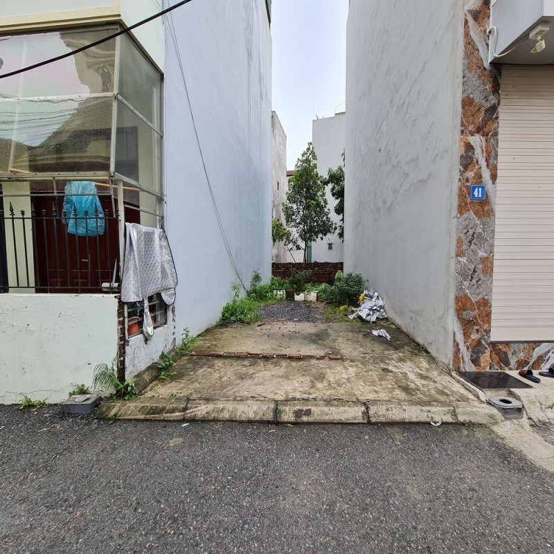 8 tỷ x sở hữu 60m2 đường ô tô tránh tại trung tâm Trâu Quỳ, cạnh HVNN. Lh 0989894845