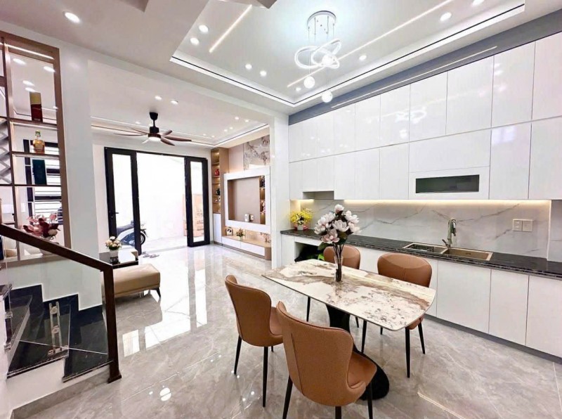 THÁI THỊNH – 39M² – 5 TẦNG – MẶT TIỀN 6M – 8.6 TỶ ( NHÀ THẬT)