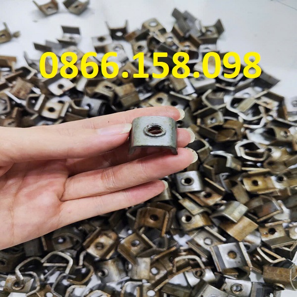 Pát sắt chữ U 1 lỗ giá lẻ rẻ như bán buôn