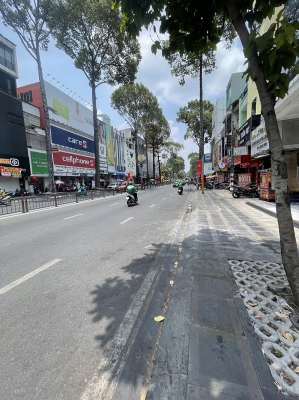 Bán nhà Mặt tiền Ba Tháng Hai, gần nga tư Lê Hồng Phong, 4x24m, 2 tầng, 1 đời chủ, 47 Tỷ.