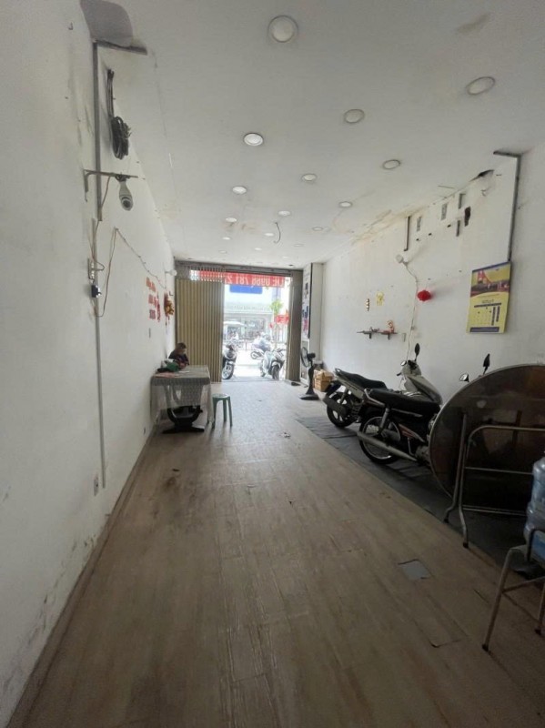 Bán nhà Mặt tiền Ba Tháng Hai, gần nga tư Lê Hồng Phong, 4x24m, 2 tầng, 1 đời chủ, 47 Tỷ.