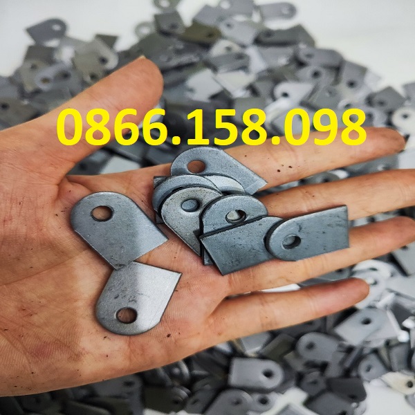 Mua tai sắt gắn mặt bàn số lượng lớn ở đâu?