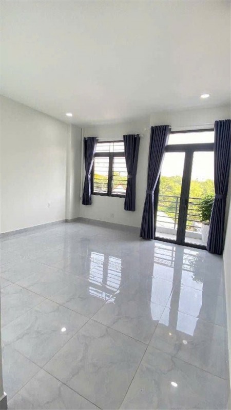 NHÀ MỚI HẺM 496 DƯƠNG QUẢNG HÀM – XE TẢI ĐẬU CỬA – CHỈ 7.7 TỶ