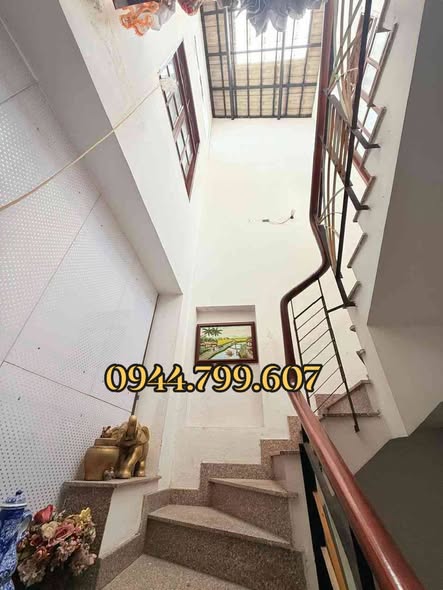 HOT - CHÍNH CHỦ BÁN ĐẤT TẶNG NHÀ 3 TẦNG 105M2 NGANG TO 8M BỀ THẾ CHỈ 5 TỶ