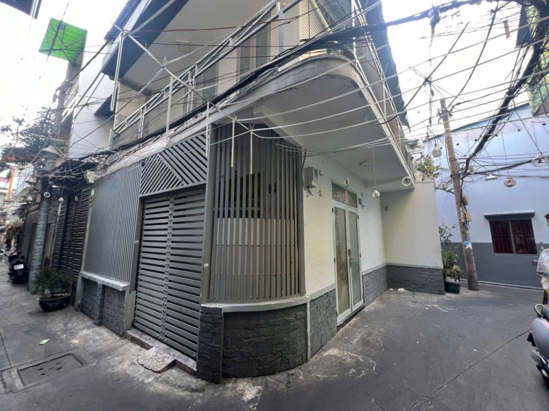 Bán nhà Mặt tiền  hẻm xe hơi sát nhà 
Ngang 6m6  x 8m5 đúc bê tông 
Q4 nhỉnh 5 đ