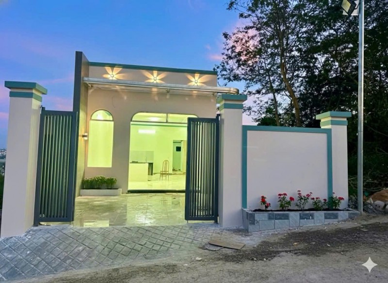 Bán nhà đẹp - Giá tốt - Vị trí trung tâm Bảo Lộc - Sổ riêng, dọn vào ở ngay, tiềm năng tăng giá cao