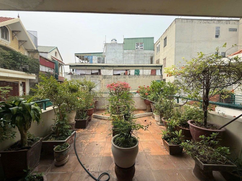 NHÀ VIEW HỒ TÂY TRÍCH SÀI – 272M², 4 TẦNG, MẶT TIỀN 15M, Ô TÔ VÀO NHÀ, GIÁ 65 TỶ