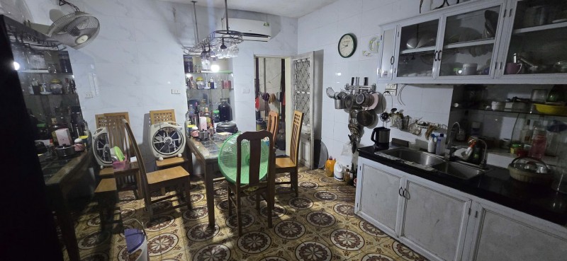 Bán nhà Trần Nhật Duật, 100m2, 2 tầng, mặt tiền 6.5m, 35.5 tỉ, kinh doanh homestay, khách sạn