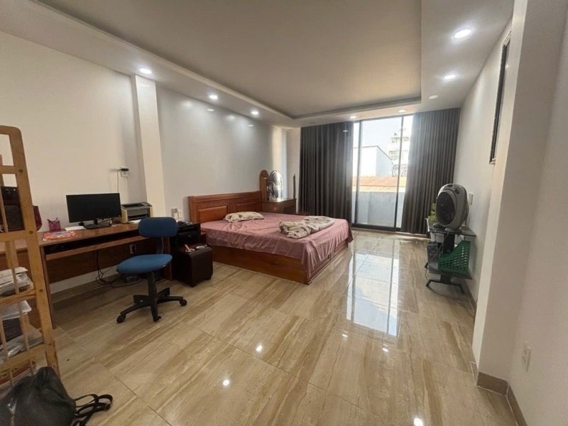 Bán nhà 3 tầng đường Tam Châu, Thủ Đức, TP HCM. DT 73m2, sổ hồng. Giá 6.99 tỷ. LH 0933125879