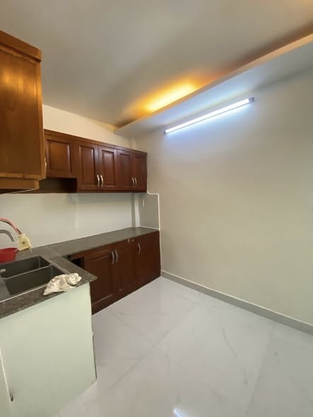 NHÀ HẺM NGUYỄN THỊ THẬP - CHỈ CÁCH 100 BƯỚC CHÂN RA MẶT TIỀN ĐƯỜNG NGUYỄN THỊ THẬP - GIÁ CHỈ HƠN
