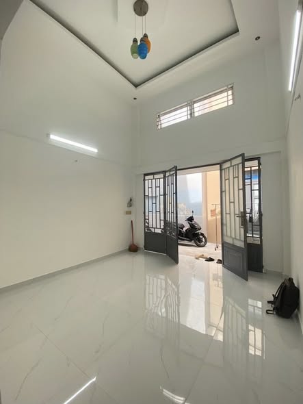 NHÀ HẺM NGUYỄN THỊ THẬP - CHỈ CÁCH 100 BƯỚC CHÂN RA MẶT TIỀN ĐƯỜNG NGUYỄN THỊ THẬP - GIÁ CHỈ HƠN