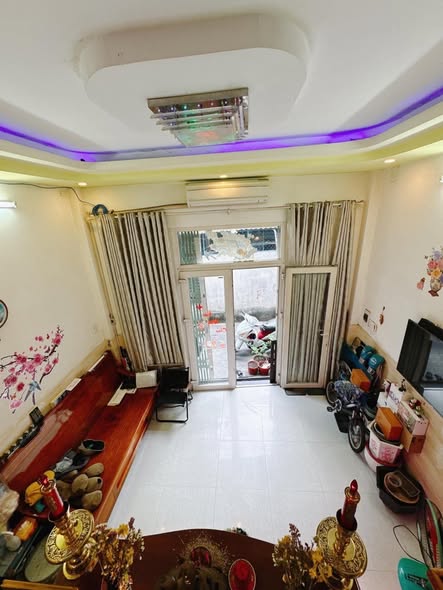 CHỦ CẦN BÁN CĂN NHÀ - ĐƯỜNG KHÁNH HỘI - ĐỂ ĐỊNH CƯ NƯỚC NGOÀI - TẶNG LẠI TOÀN BỘ NỘI THẤT - GIÁ HƠN