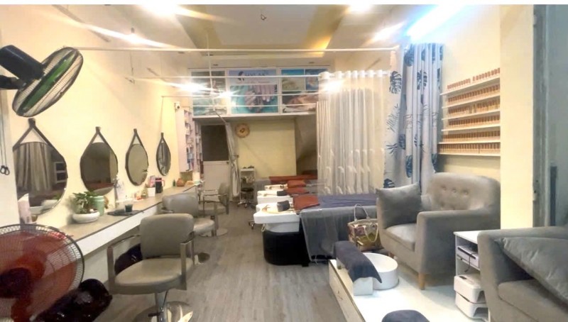 SANG TIỆM NAIL GỘI ĐANG HOẠT ĐỘNG, SẴN TỆP KHÁCH QUEN  QUẬN GÒ VẤP (GIÁ MẶT BẰNG RẺ NHẤT