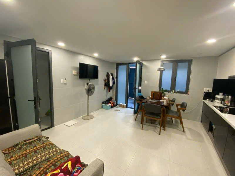 Chỉ 8.7 tỷ có nhà 5 lầu HXH tránh Nguyễn Thái Sơn ngang 6m 68m2 gần Vincom Phan Văn Trị.