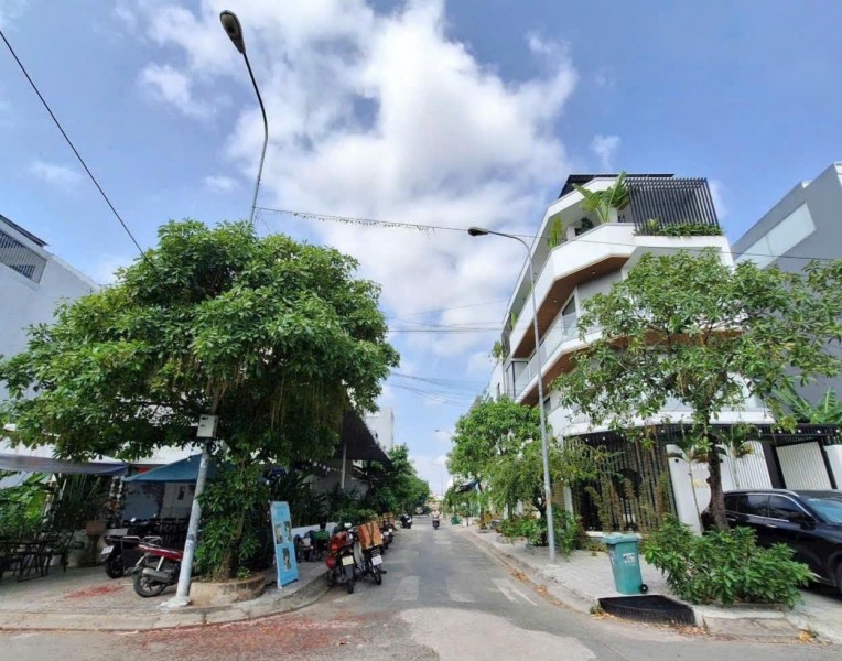 Đất nền 95m hẻm xe hơi cạnh Lê Văn Lương, 7.2 tỷ, xây tự do