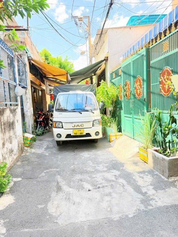 Hẻm 1 Sẹc - Hẻm Xe Hơi - 6 Tỷ Nhỉnh - Tân Phú - Nhà Đẹp - Tặng Full Nội Thất - Gần Trường Học, Chợ