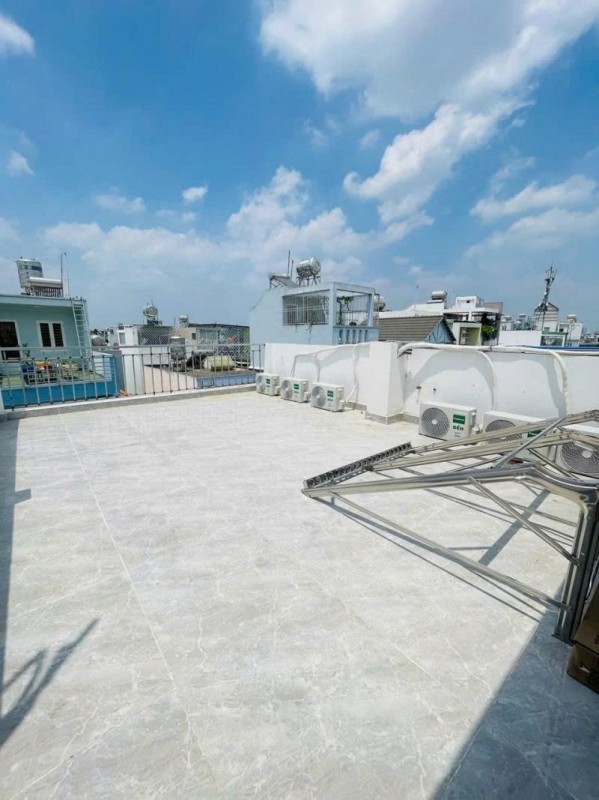 Bán nhà Hẻm 745 Quang Trung - gần Phạm Văn Chiêu, 5,4x18m, 5 Tầng - 15 PN, chỉ 11 Tỷ.