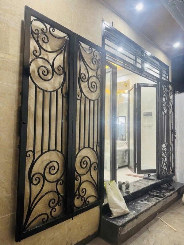 NHÀ NHỎ XINH - 5 TẦNG ĐỦ CÔNG NĂNG SỬ DỤNG - MẶT TIỀN ĐẸP - GẦN Ô TÔ - VIEW THOÁNG TRƯỚC MẶT - SỔ