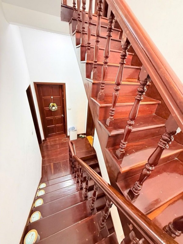 Bán biệt thự vườn Việt Hưng Dân Xây- Nở hậu- Oto 140m 5 tầng nhỉnh 20 tỷ(TL)