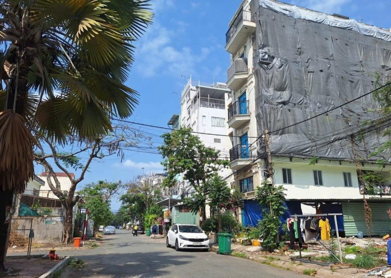 Chú Ba cấn bán 200m đất KDC Làng Đại Học, giá 18 tỷ