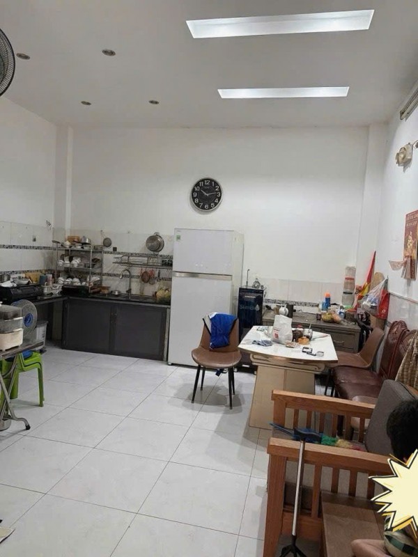 Bán nhà tại hẻm 479 Hương Lộ 2, Bình Tân - 3 tầng - dtsd 168m2  - giá chỉ 6.1 tỷ(tl)