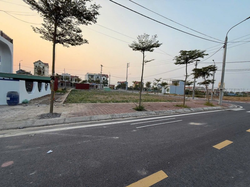 BÁN ĐẤT TÁI ĐỊNH CƯ TRỤC KINH DOANH – ĐỐI DIỆN ĐÔ THỊ LẤN BIỂN TẠI HẢI HẬU, NAM ĐỊNH
