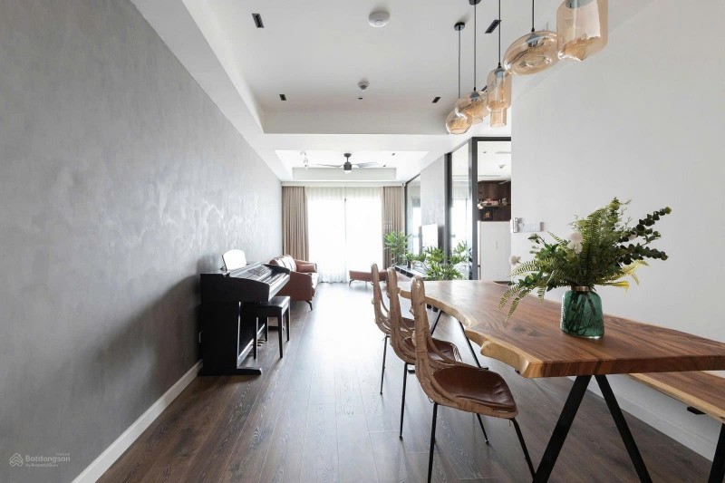 CHO THUÊ CĂN GÓC 3PN – 102M² KOSMO TÂY HỒ  VIEW HỒ TÂY – SÔNG HỒNG CỰC HIẾM  CÓ SLOT Ô TÔ