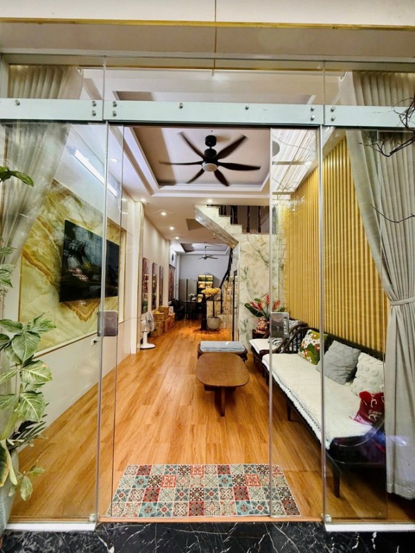 Bán nhà 4 tầng đẹp tại Kim Giang - Full công năng - Về ở ngay - Sổ đỏ chính chủ - Tiềm năng tăng giá