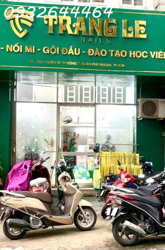 CẦN SANG TIỆM NAIL PHÚ NHUẬN  VỊ TRÍ ĐẸP, KHÁCH ỔN ĐỊNH