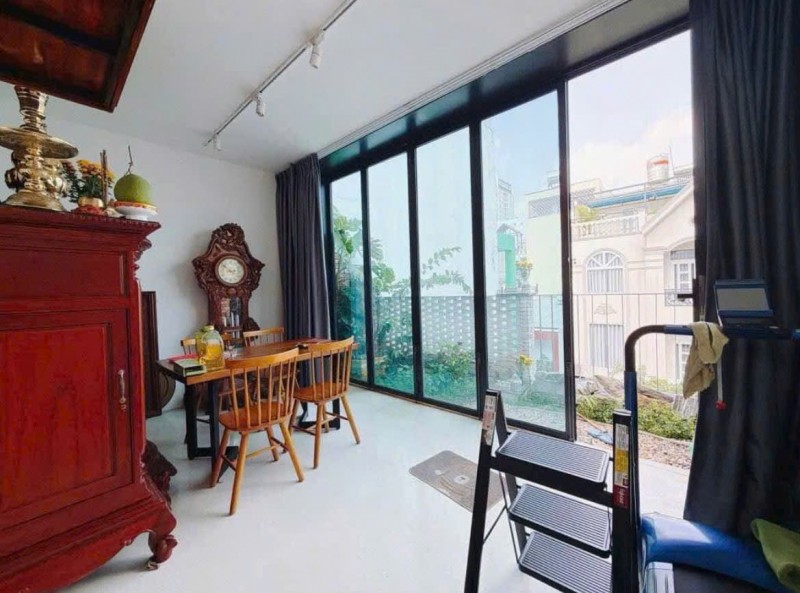 Nhà đẹp 4 tầng Lâm Văn Bền, Quận 7 - 5x20m - xe hơi ngủ nhà - giá 12,3 tỷ